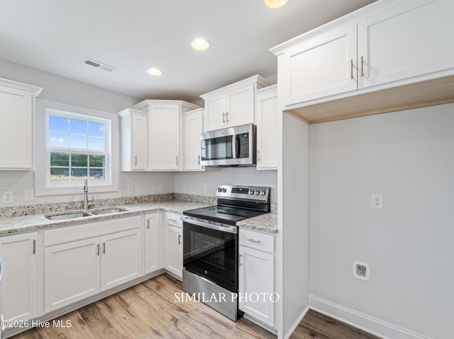 755 Regiment Road, Jacksonville, NC 28546