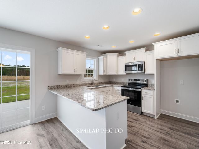 755 Regiment Road, Jacksonville, NC 28546