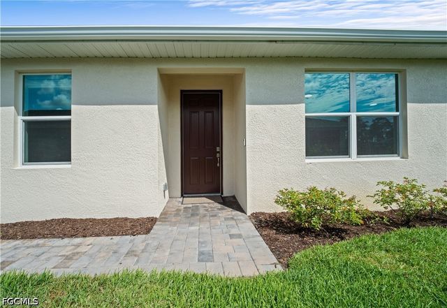 16947 Hawk CT, Punta Gorda, FL 33982