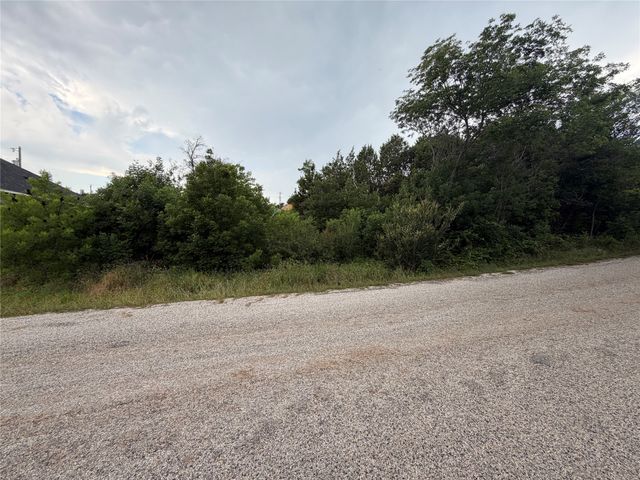 2610 Aurora Avenue, Granbury, TX 76048