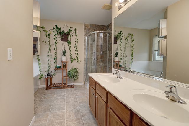 1227 WABENA Avenue, Minooka, IL 60447