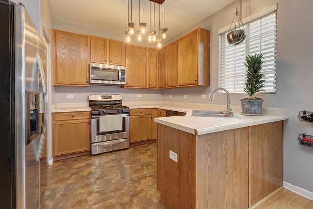 1227 WABENA Avenue, Minooka, IL 60447