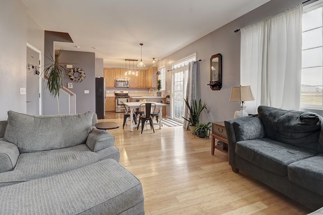 1227 WABENA Avenue, Minooka, IL 60447