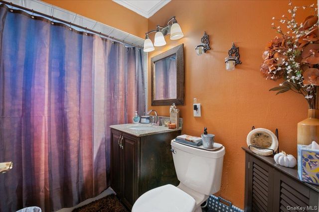 341 Red Maple Drive S, Wantagh, NY 11793