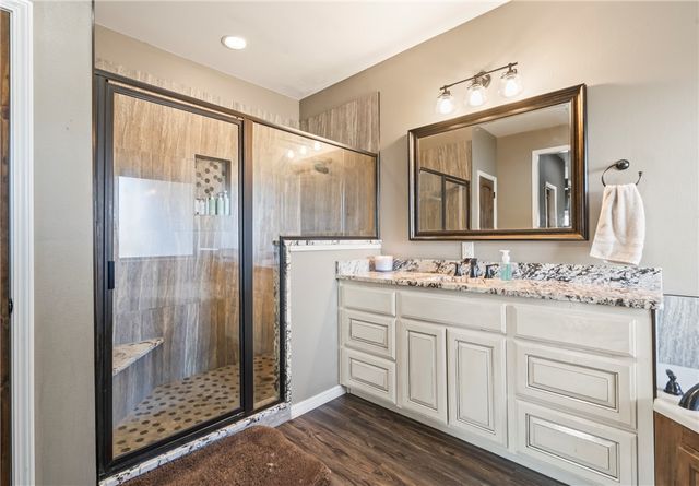 472899 640 Road, Watts, OK 74964
