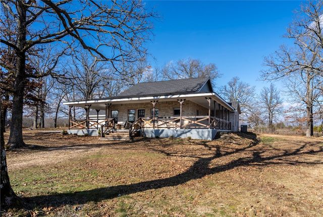 472899 640 Road, Watts, OK 74964