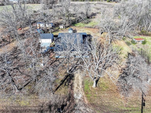 472899 640 Road, Watts, OK 74964