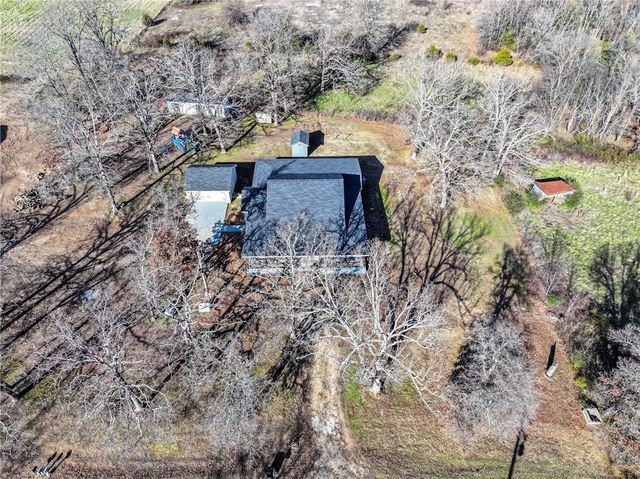 472899 640 Road, Watts, OK 74964