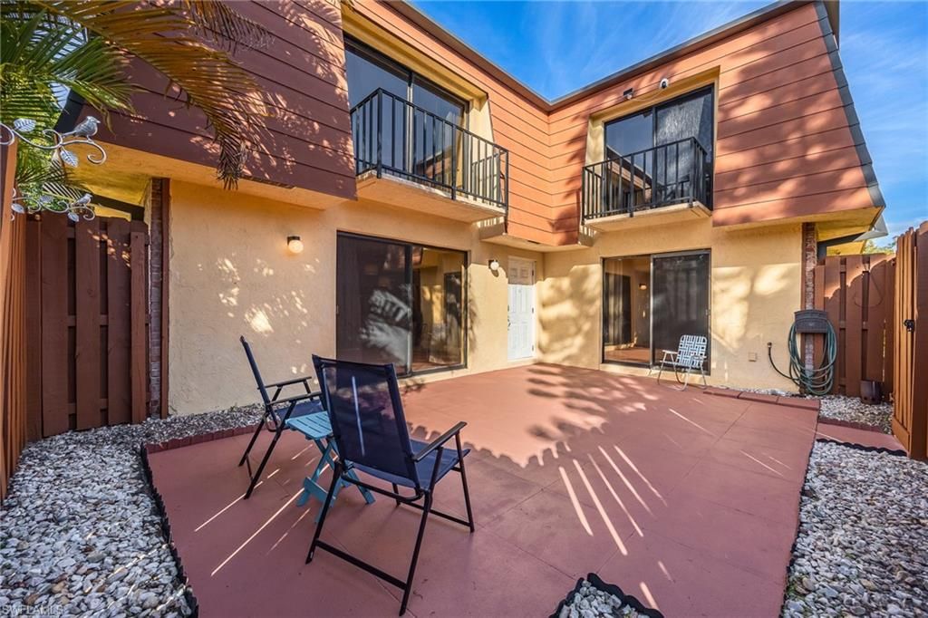 1550 Park Meadows DR 2, FORT MYERS, FL 33907 — photo 5