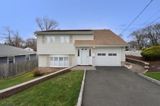 140 Manhattan Ave, Waldwick Boro, NJ 07463