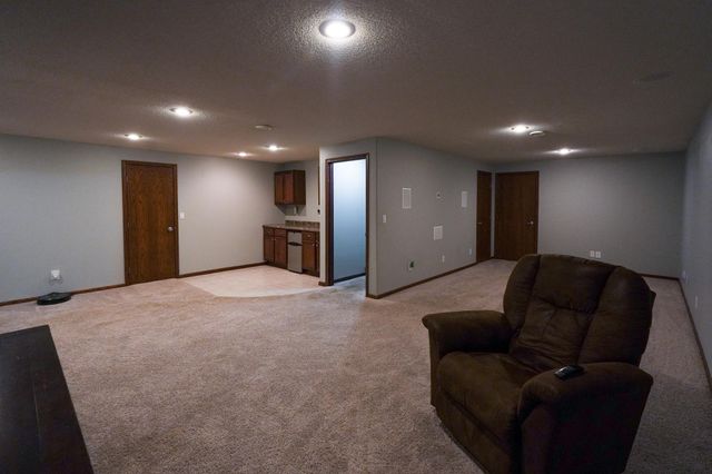 4723 51st Street S, Fargo, ND 58104