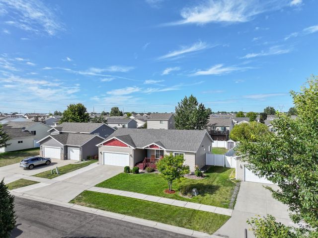 4723 51st Street S, Fargo, ND 58104