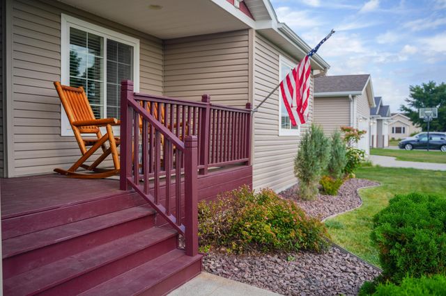 4723 51st Street S, Fargo, ND 58104