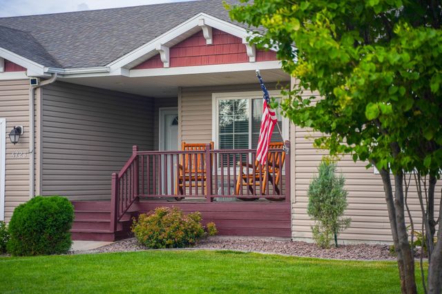4723 51st Street S, Fargo, ND 58104
