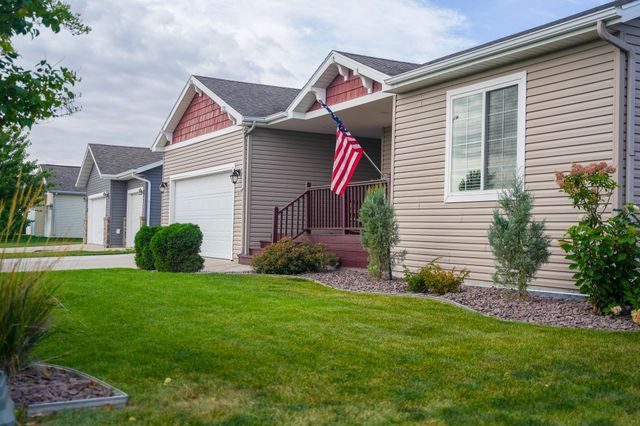 4723 51st Street S, Fargo, ND 58104