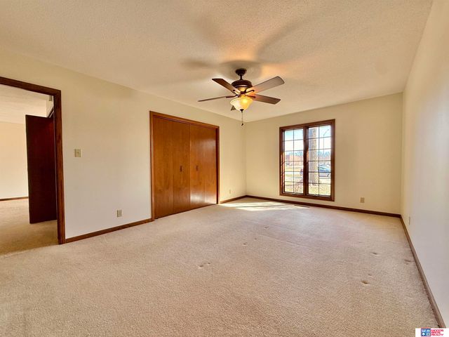 1427 N Hwy 15, Seward, NE 68434