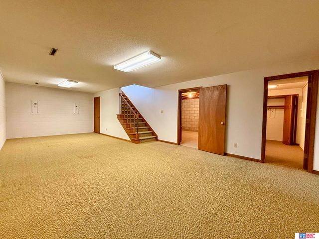 1427 N Hwy 15, Seward, NE 68434