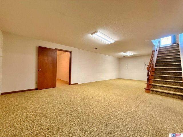 1427 N Hwy 15, Seward, NE 68434