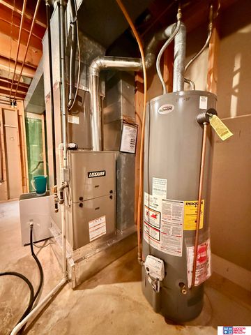 1427 N Hwy 15, Seward, NE 68434