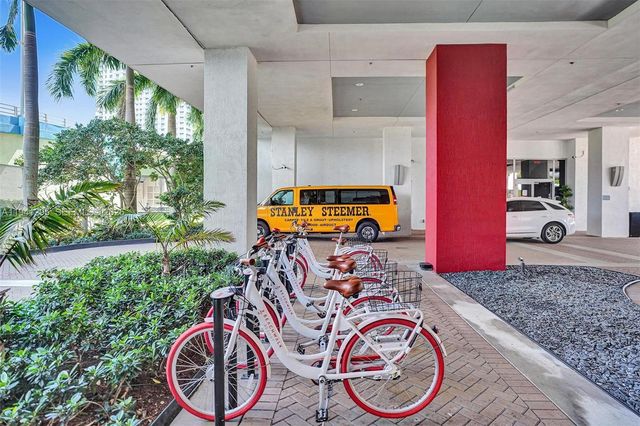 2600 E Hallandale Beach Blvd T3303, Hallandale Beach, FL 33009