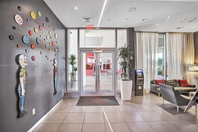 2600 E Hallandale Beach Blvd T3303, Hallandale Beach, FL 33009