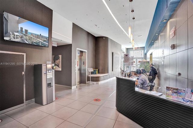 2600 E Hallandale Beach Blvd T3303, Hallandale Beach, FL 33009