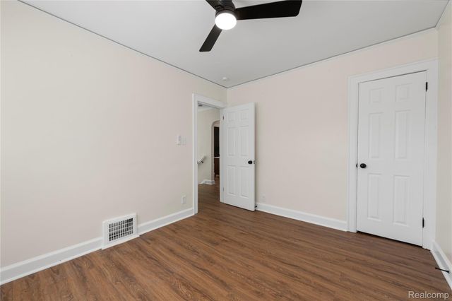 15887 Robson Street, Detroit, MI 48227