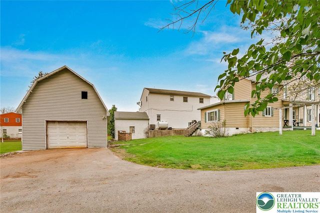 174 Chestnut Street, Bath Boro, PA 18014
