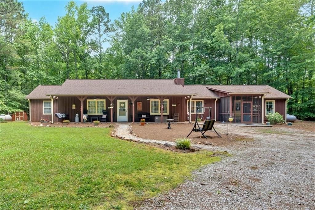 712 Honeysuckle Lane, Temple, GA 30179