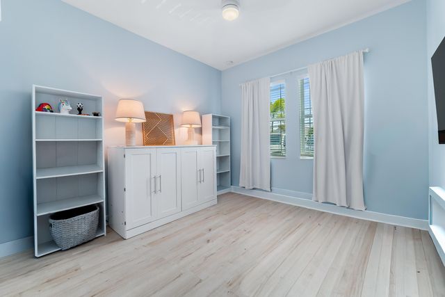 4560 ESTATES Circle, The Acreage, FL 33470