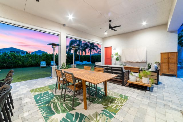 4560 ESTATES Circle, The Acreage, FL 33470
