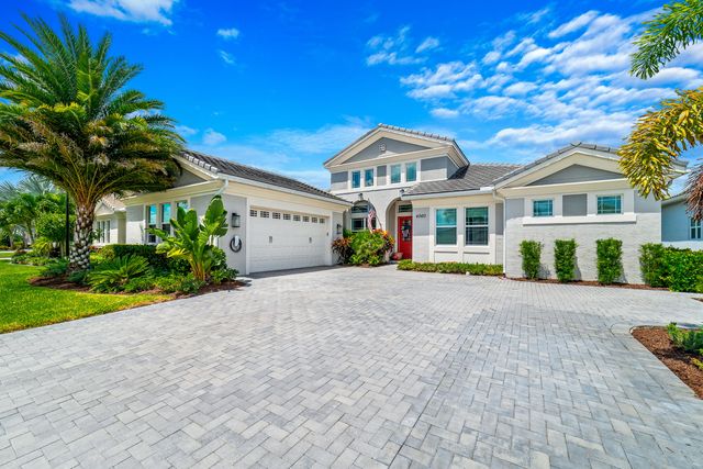 4560 ESTATES Circle, The Acreage, FL 33470