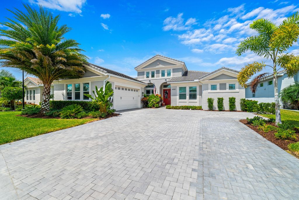 4560 ESTATES Circle, The Acreage, FL 33470
