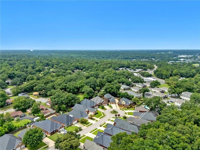 718 Natchez Trail Court, Mobile, AL 36609