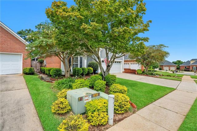 718 Natchez Trail Court, Mobile, AL 36609