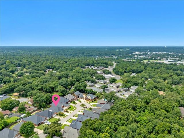 718 Natchez Trail Court, Mobile, AL 36609