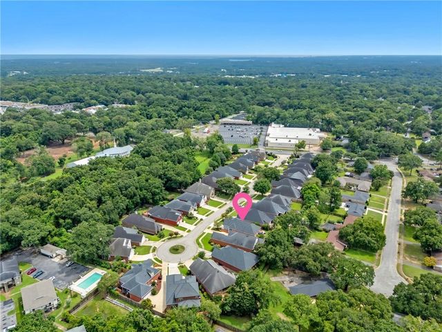 718 Natchez Trail Court, Mobile, AL 36609