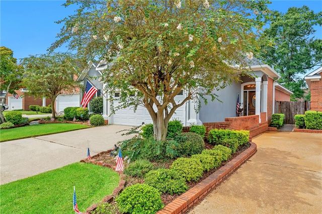 718 Natchez Trail Court, Mobile, AL 36609