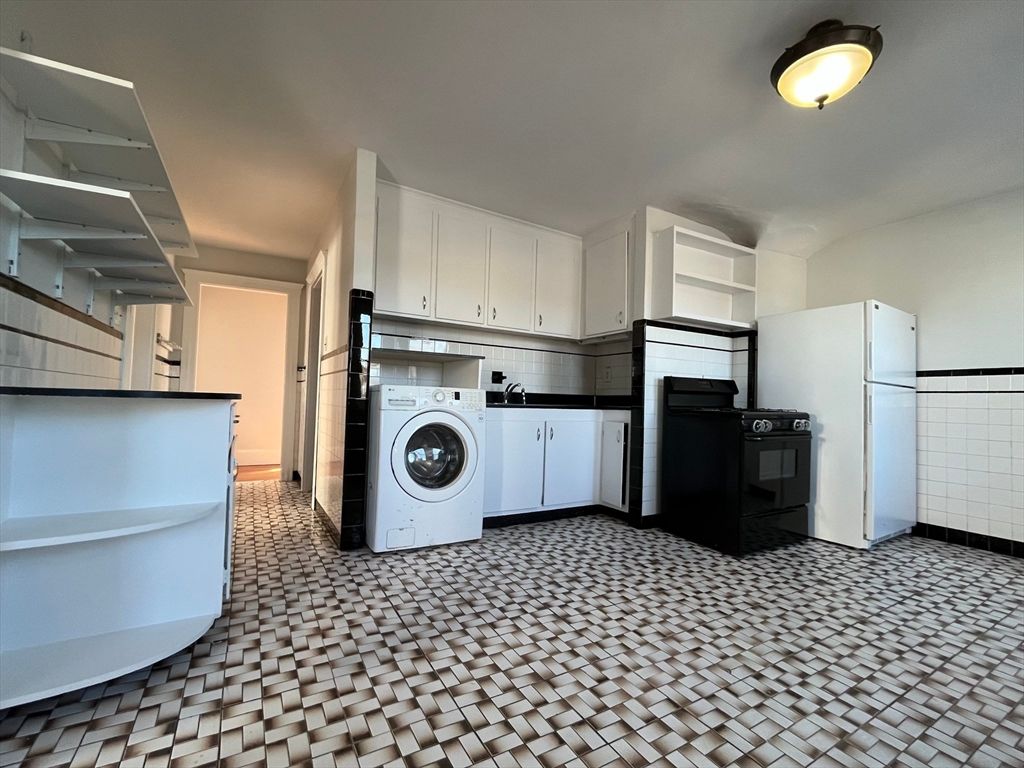 254 Rantoul St 2, Beverly, MA 01915