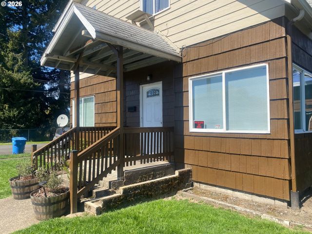 601 AYERS St, Kelso, WA 98626