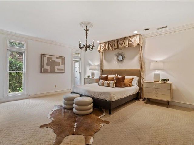 929 E RIVERWALK DR, Memphis, TN 38120