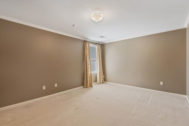 929 E RIVERWALK DR, Memphis, TN 38120