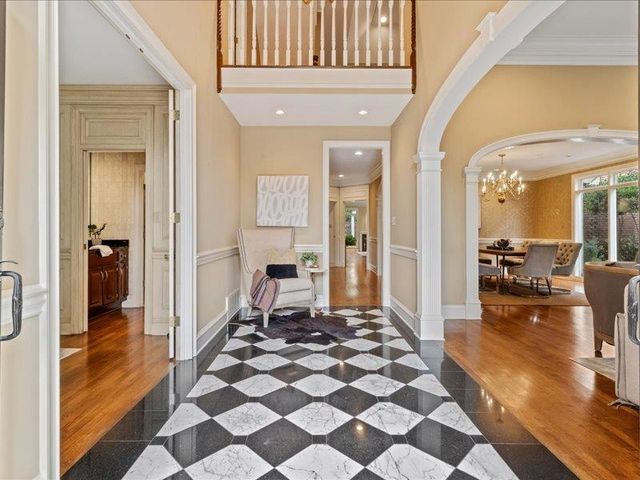 929 E RIVERWALK DR, Memphis, TN 38120