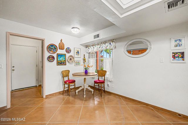 8421 N Vía Tioga, Tucson, AZ 85704