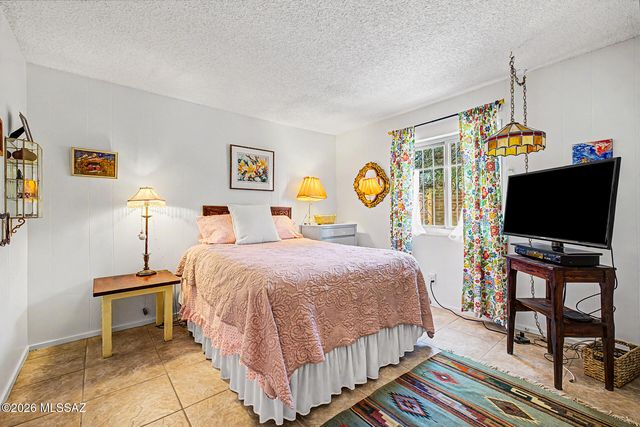 8421 N Vía Tioga, Tucson, AZ 85704