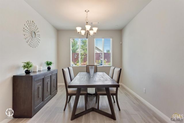 9130 Almond Creek Drive, Bakersfield, CA 93311