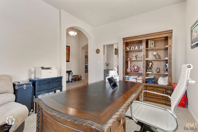 9130 Almond Creek Drive, Bakersfield, CA 93311