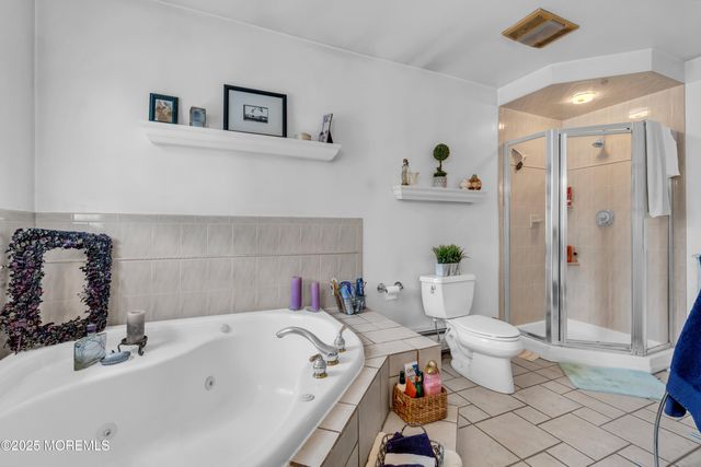 82 Patterson Avenue, Shrewsbury Boro, NJ 07702