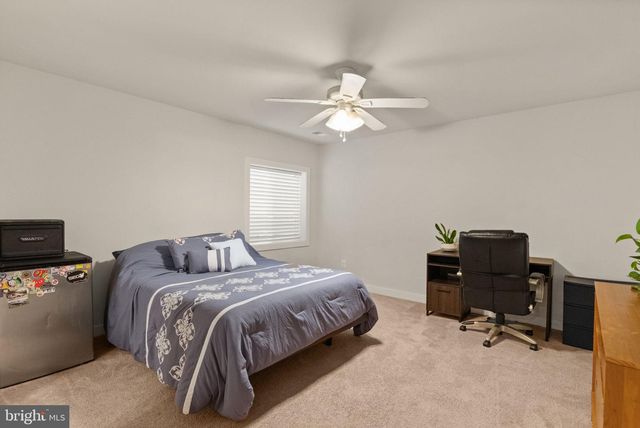 7483 LAKE WILLOW CT, Warrenton, VA 20187