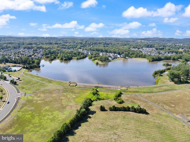 7483 LAKE WILLOW CT, Warrenton, VA 20187